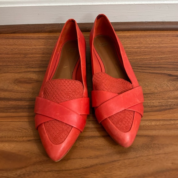 EUC UGG Red pointed toe leather flats - size 8 - summer, red, flashy - Picture 2 of 10